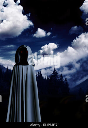 Gruselige Monster in mit Kapuze Umhang mit glühenden Augen in nebligen Wald landschaft. Foto Farben in blauer Farbe. 3D-Rendering Stockfoto