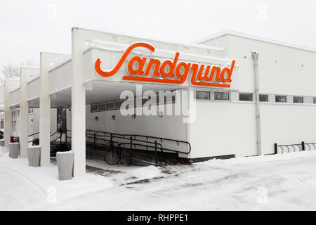 Karlstad, Schweden - 31. Januar 2019: Die Gebäude mit den Sandgrund Lars Lerin Museum. Stockfoto