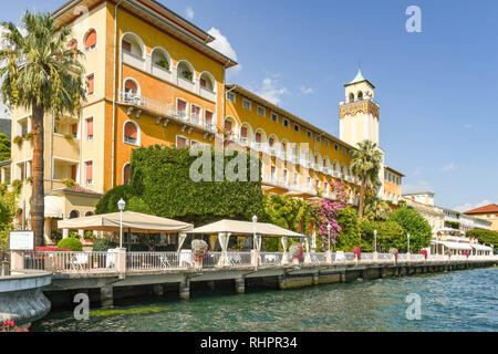 GARDONE RIVIERA, ITALIEN - September 2018: Das Grand Hotel Gardone in Gardone Riviera am Gardasee. Stockfoto