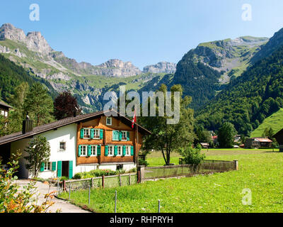 Engelberg, Schweiz - 30. Juli 2017: Natürliche Panorama auf das Tal Stockfoto