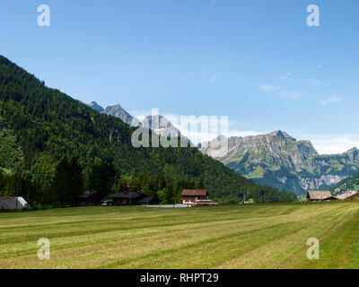 Engelberg, Schweiz - 30. Juli 2017: Natürliche Panorama auf das Tal Stockfoto