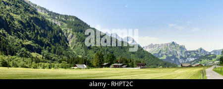 Engelberg, Schweiz - 30. Juli 2017: Natürliche Panorama auf das Tal Stockfoto
