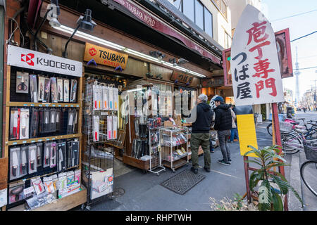 Tsubaya Hocho Shop, Kappabashi, Taito-ku, Tokyo, Japan Stockfoto