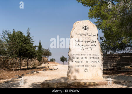 Berg Nebo, Jordanien, 27. Oktober 2018: Denkmal des Mose am Berg Nebo Jordanien Stockfoto