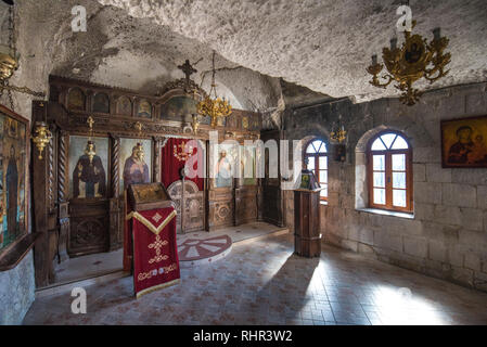 Basarbovo, Bulgarien - The Rock's Kloster t Dimitrij von Basarbovo', Bulgarien. Rock Kirche. Ikonographie auf Felsen. Alte Kirche Kunst. Stockfoto