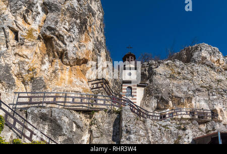 Basarbovo, Bulgarien - The Rock's Kloster t Dimitrij von Basarbovo', Bulgarien. Rock Kirche. Ikonographie auf Felsen. Alte Kirche Kunst. Stockfoto