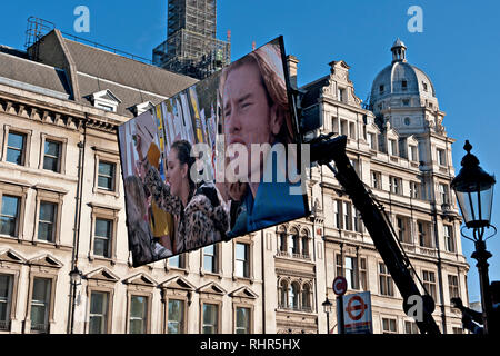 Große Bildschirme, auf einer Kundgebung gegen Brexit und zur Unterstützung einer "Abstimmung" verwendet Stockfoto