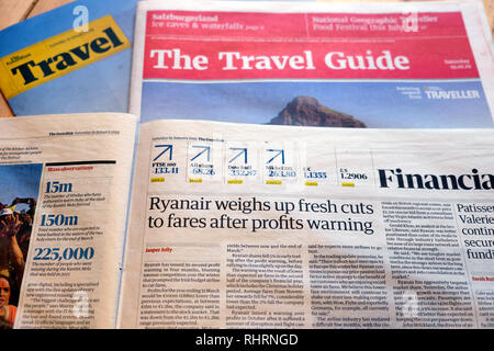 "Ryanair wiegt bis frischen Schnitte zu Flugpreise nach Gewinne Warnung' Artikel in der Financial Abschnitt der Zeitung The Guardian London England UK Januar 2019 Stockfoto
