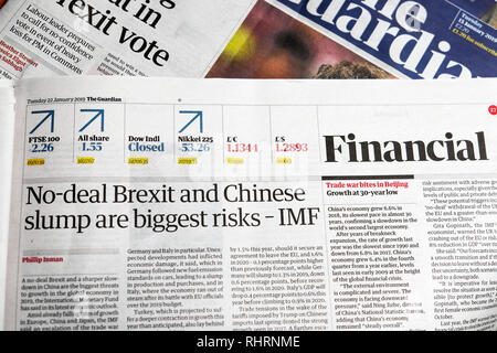 'No-deal Brexit und Chinesischen Einbruch sind die größten Risiken - IWF "finanzielle Seite Artikel in der Zeitung The Guardian London England UK vom 22. Januar 2019 Stockfoto