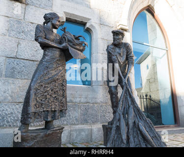 Aberdeen Fishing industry Memorial außerhalb des Maritime Museum, Shiprow, Aberdeen, Schottland, UK Stockfoto