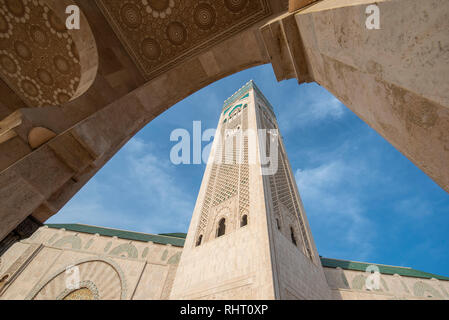 Die Hassan-II.-Moschee in der Nacht. Die größte Moschee in Marokko und eines der Schönsten. Die 13 größten der Welt. Casablanca, Marokko Stockfoto