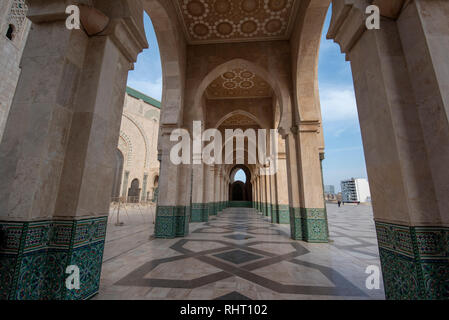 Die Hassan-II.-Moschee in der Nacht. Die größte Moschee in Marokko und eines der Schönsten. Die 13 größten der Welt. Casablanca, Marokko Stockfoto