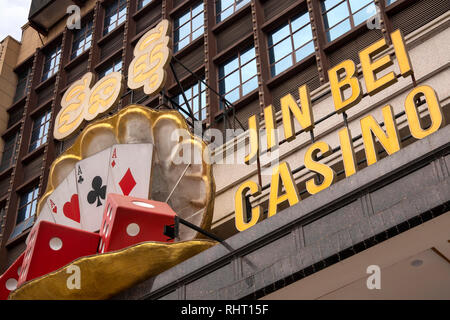 Kambodscha, Preah Sihanoukh, Sihanoukhville, Ekareach Straße, Chinesisch gebaut Jin bei Casino Stockfoto