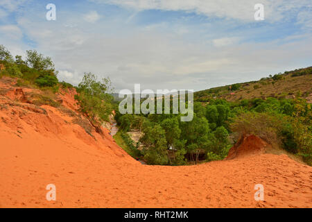 Die Sanddünen neben dem Fairy Stream (Suoi Tien) in der Nähe von Mui Ne, Binh Thuan Provinz, Vietnam Stockfoto