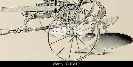 . Bessere Früchte. Obst - Kultur. Seite 8 bessere Früchte Dezember das John Deere zwei Weise Sulky Pflug h i!. Auf Bewässerte oder hügeligen Abschnitten angepasst ThroAvs der Furche alle One Way - kein Zurück fnrroAv, keine toten Furche - keine ridiiinir des Landes. Möblierte y W entweder Edelstahl oder CastBottonis Wriie für Illustrierte Rundschreiben JOHN DEERE PFLUG CO. von Portland, Oregon PORTLAND SPOKANE BOISE TERMINALICE UND KÜHLLAGERUNG CO. EIN KÜHLLAGER, MODERN, AN DER DRITTEN UND HOYT STRASSEN, Portland, Oregon Obstbauern oder Apple Erzeuger und Händler der westlichen Märkte in und um Portland, der das Mar gesehen haben Stockfoto