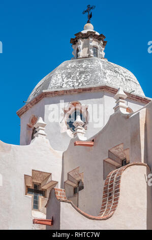 Wände und die Kuppel der Kirche als El Santuario de Atotonilco in der Nähe von San Miguel de Allende im mexikanischen Bundesstaat Guanajuato bekannt. Stockfoto