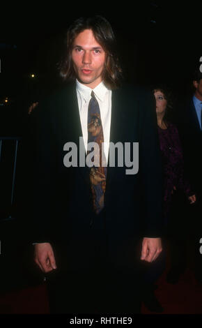 LOS ANGELES, Ca - 8. Dezember: Schauspieler Eric Thal besucht die "Sechs Grade der Trennung" Los Angeles Premiere am 8. Dezember 1993 im Los Angeles County Museum für Kunst (LACMA) in Los Angeles, Kalifornien. Foto von Barry King/Alamy Stock Foto Stockfoto