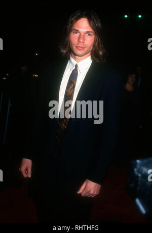 LOS ANGELES, Ca - 8. Dezember: Schauspieler Eric Thal besucht die "Sechs Grade der Trennung" Los Angeles Premiere am 8. Dezember 1993 im Los Angeles County Museum für Kunst (LACMA) in Los Angeles, Kalifornien. Foto von Barry King/Alamy Stock Foto Stockfoto