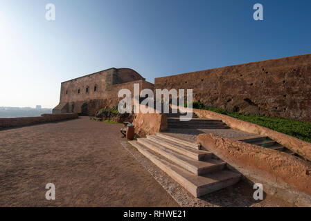 Die Kasbah der Udayas (Oudayas) alte Festung in Rabat in Marokko liegt an der Mündung des Bou Regreg Flusses. Die Hauptstadt von Marokko Stockfoto