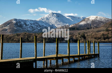 Boot Landungen auf Derwent Water an Keswick, Lake District, Cumbria, England, Großbritannien Stockfoto