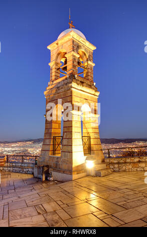 Griechenland, Athen, Mount Lycabettus, Glockenturm der Kirche Stockfoto