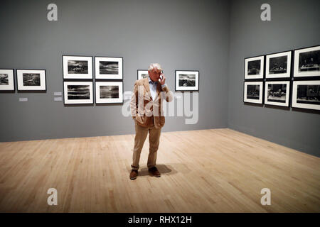 London, Großbritannien. 4. Februar, 2019. Bild zeigt: Don McCullin - in der Tate Britain in London heute, wo er eine große Retrospektive, die sich öffnen lassen. Er ist ein gefeierter Kriegsfotografin pic von Gavin Rodgers/Pixel 8000 Credit: Gavin Rodgers/Alamy leben Nachrichten Stockfoto