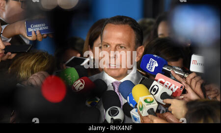 Brasilia, Brasilien. 4. Feb 2019. Der Gouverneur von São Paulo, João Dória während einer Pressekonferenz in Brasilia, DF. (Foto: Edu Chaves/Fotoarena) Credit: Foto Arena LTDA/Alamy leben Nachrichten Stockfoto