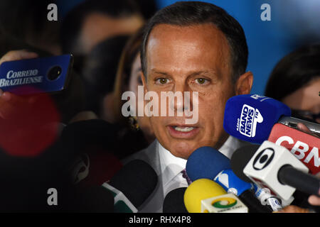 Brasilia, Brasilien. 4. Feb 2019. Der Gouverneur von São Paulo, João Dória während einer Pressekonferenz in Brasilia, DF. (Foto: Edu Chaves/Fotoarena) Credit: Foto Arena LTDA/Alamy leben Nachrichten Stockfoto