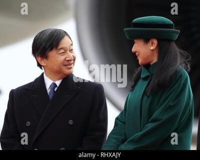 Kronprinz Naruhito und Kronprinzessin Masako abzuschicken japanische Kaiser Akihito und Kaiserin Michiko am Tokyo International Airport, Tokyo, Japan am 28. Februar 2017. Bildnachweis: Motoo Naka/AFLO/Alamy Live-Nachrichten Stockfoto