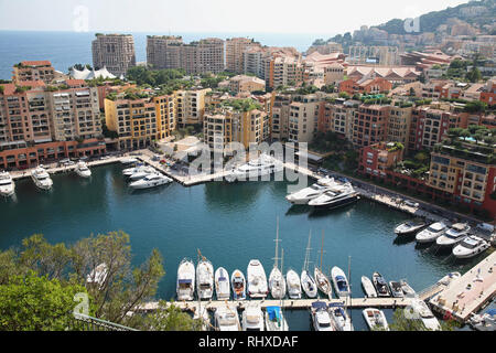 Blick auf das Fürstentum Monaco und das Mittelmeer an der französischen Riviera Stockfoto