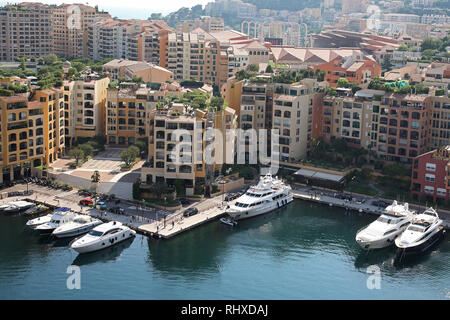 Blick auf das Fürstentum Monaco und das Mittelmeer an der französischen Riviera Stockfoto