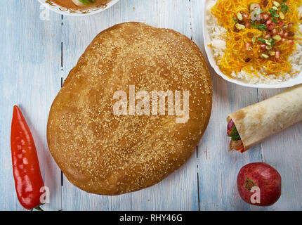 Brot Naanm Afghani uisine, Zentralasien Traditionelle verschiedene Gerichte, Ansicht von oben. Stockfoto