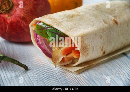 Chicken Shawarma, Afghani uisine, Zentralasien Traditionelle verschiedene Gerichte, Ansicht von oben. Stockfoto