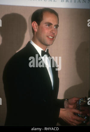 BEVERLY HILLS, Ca - Dezember 10: Prince Edward, Earl of Wessex besucht die BAFTA/LA des vierten jährlichen Brittania Award Gruß an Martin Scorsese am 10. Dezember 1993 Im Beverly Hilton Hotel in Beverly Hills, Kalifornien. Foto von Barry King/Alamy Stock Foto Stockfoto