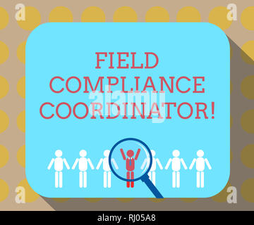 Wort schreiben Text Feld Compliance Coordinator. Business Konzept für bei der Vorbereitung von rechtsetzenden Dokumente Lupe über Erwählt Fi unterstützen Stockfoto
