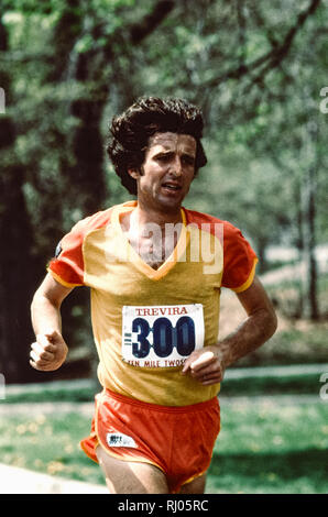 Frank Kürzere konkurrieren in der 1979 Trevira Twosome Stockfoto