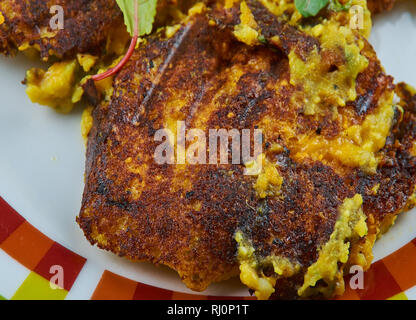 Paneer und Spinat beißt, gesunde Snacks mit Paneer Stockfoto