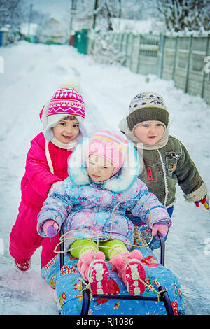 Kinder Winter Foto. Selektive konzentrieren. Stockfoto