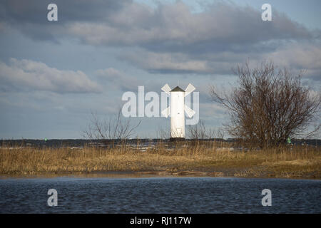 Leuchtturm in Swinemünde, einem Hafen in Polen an der Ostsee. Stockfoto