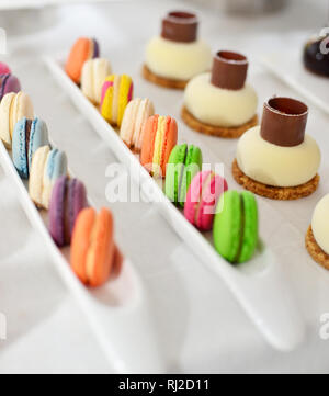 Französische macarons zum Verkauf Stockfoto