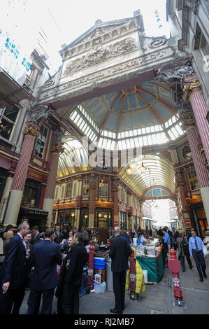 Leadenhall Market, die im Jahre 1881 durch Sir Horace Jones in City of London, London, England, Vereinigtes Königreich. 24. Oktober 2008 © wojciech Strozyk/Alam Stockfoto