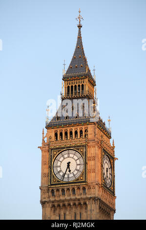 Palast von Westminster mit dem Clock Tower, Big Ben, die von der UNESCO zum Weltkulturerbe in London, England, Vereinigtes Königreich. 24. Oktober 2008 © wojciech Stockfoto