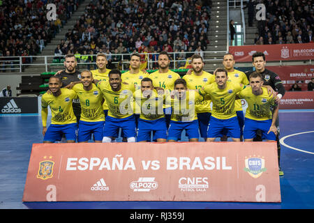 Indoor footsal Übereinstimmung der nationalen Teams aus Spanien und Brasilien am Multiusos Pavillon von Caceres Stockfoto