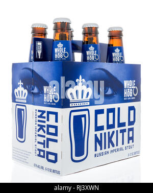 Winneconne, WI - 3. Februar 2019: Sixpack der Ganze kalte nikita Bier auf einem isolierten Hintergrund Stockfoto