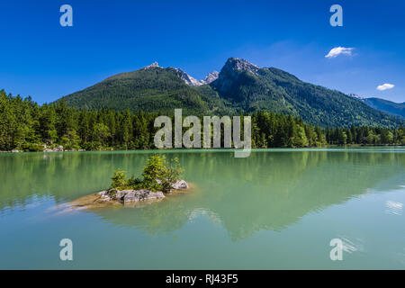 Deutschland, Bayern, Oberbayern, Berchtesgadener Land, Ramsau bei Berchtesgaden, Ortsteil Hintersee Hintersee gegen Hochkalter, Stockfoto