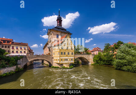 Deutschland, Bayern, Oberfranken, Fr?nkische Schweiz, Bamberg, Altstadt (UNESCO Welterbe), Linker Regnitzarm und Altes Rathaus, Stockfoto