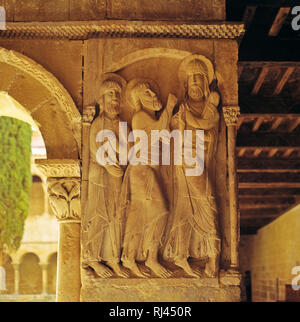 Romanische Reliefs im Kreuzgang - Abtei Santo Domingo de Silos, Burgos, Spanien Stockfoto