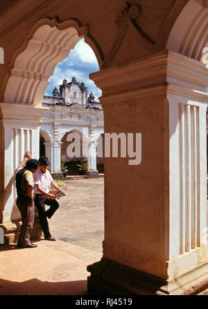 Universität San Carlos Borromeo, Antigua, Guatemala Stockfoto