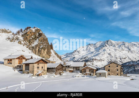 Heidi Village Grevasalvas im Winter, Engadin, Graubünden, Schweiz Stockfoto