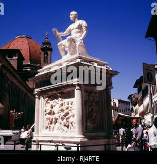 Italien, Toskana, Florenz, Piazza San Lorenzo, Statue Giovanni dalle Bande Nere, Stockfoto